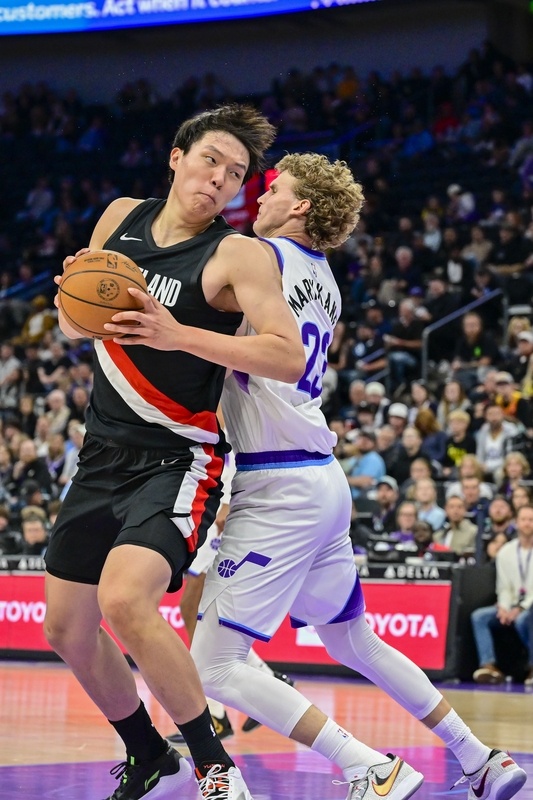 媒体人：NBA每个中锋都是硬茬杨瀚森要以柔克刚 发挥进攻端特点